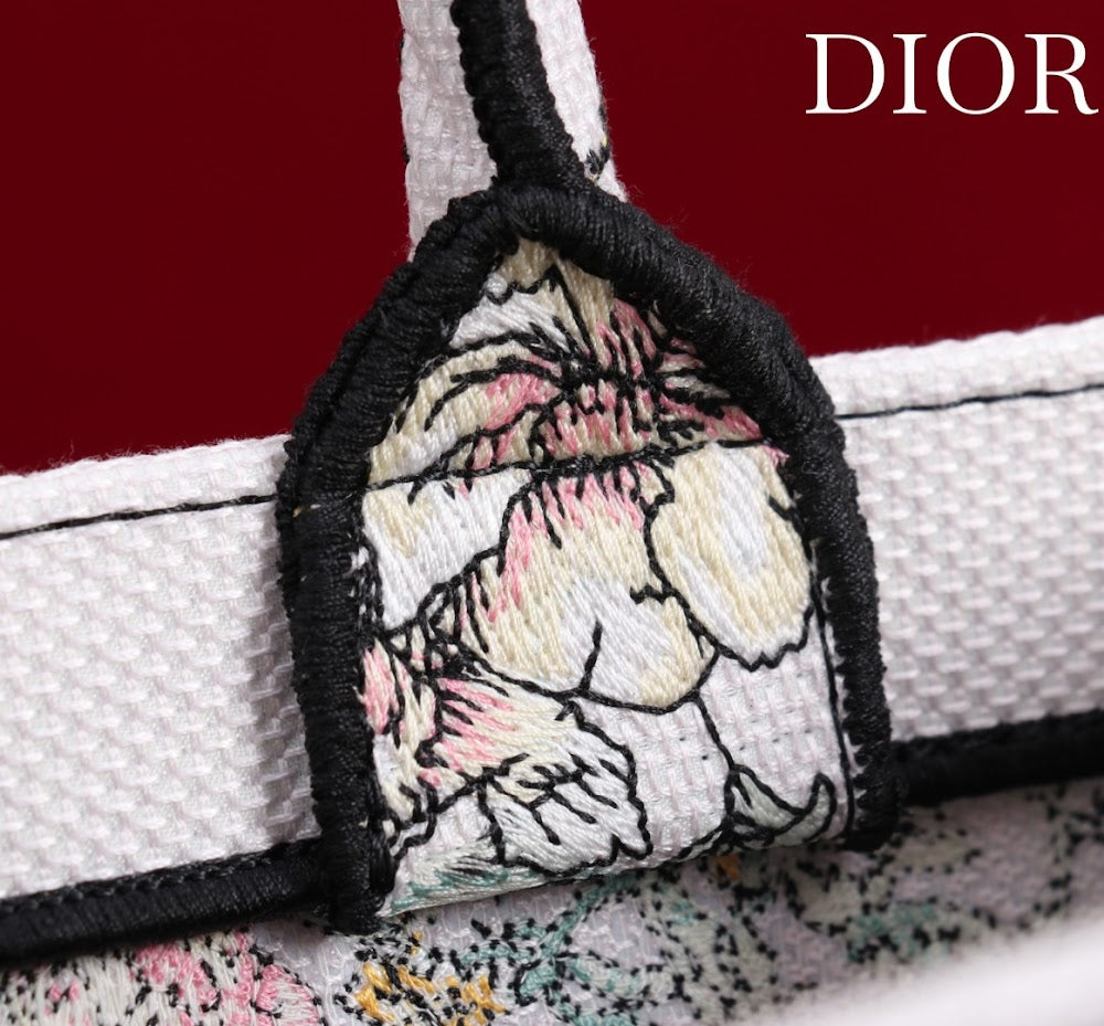 Dragons BagsDiorn Luxury Bag --116151