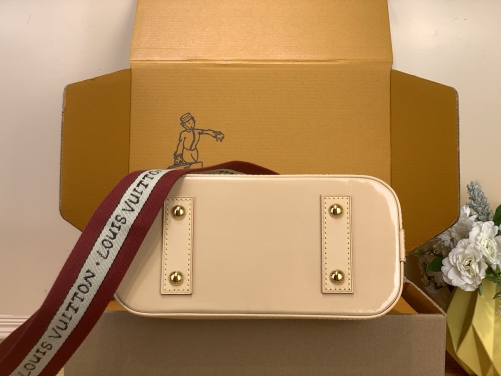 Dragons Bags ln Luxury Bag --95661
