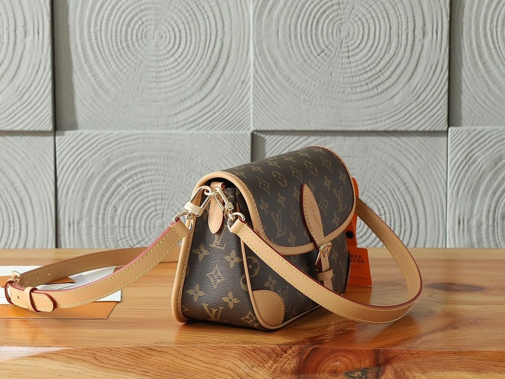 Dragons Bags ln Luxury Bag --97261