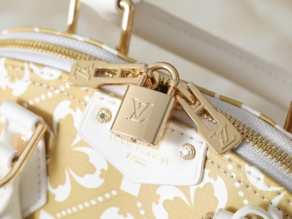 Dragons Bags ln Luxury Bag --77684