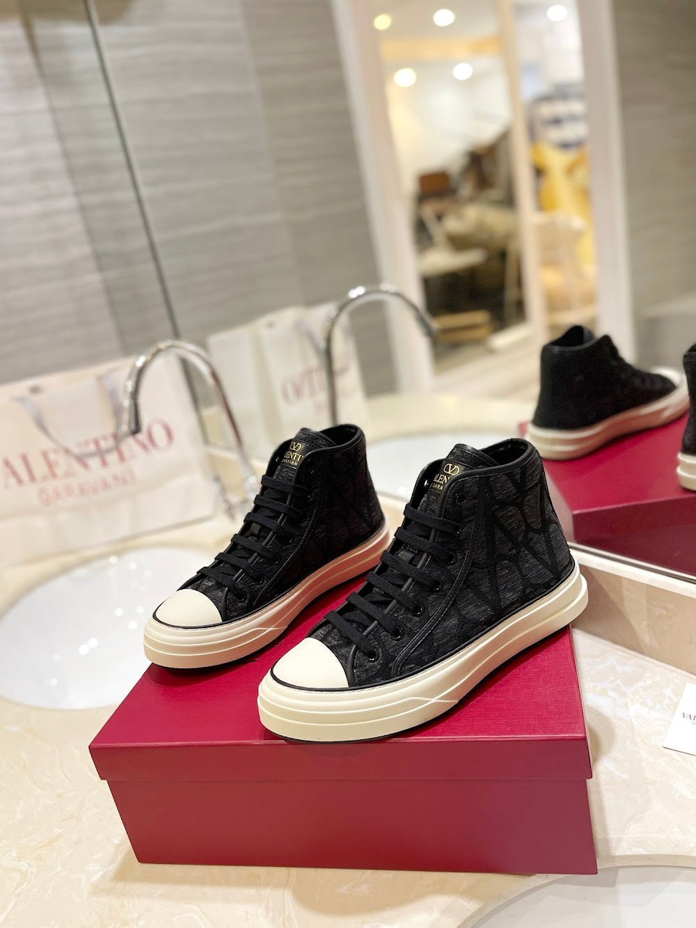 Dragons Bags Valentino Luxury Shoes --52568