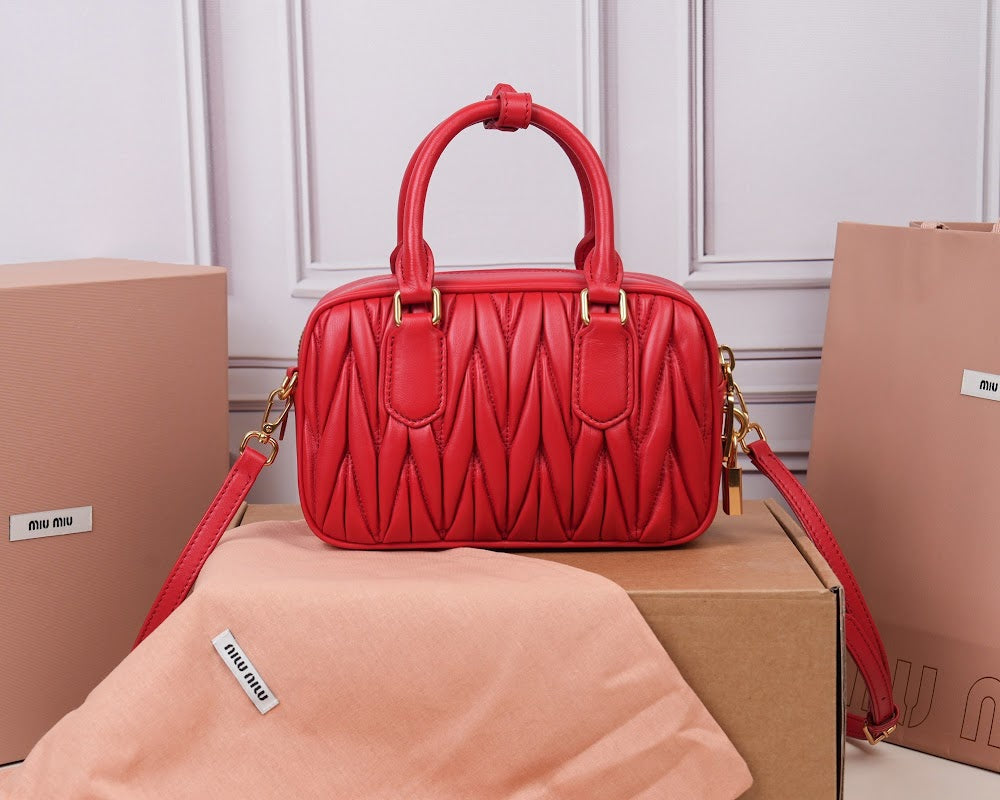 Dragons Bags Miun Miun Luxury Bag --123612