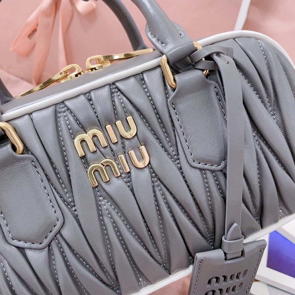 Dragons Bags Miun Miun Luxury Bag --122647