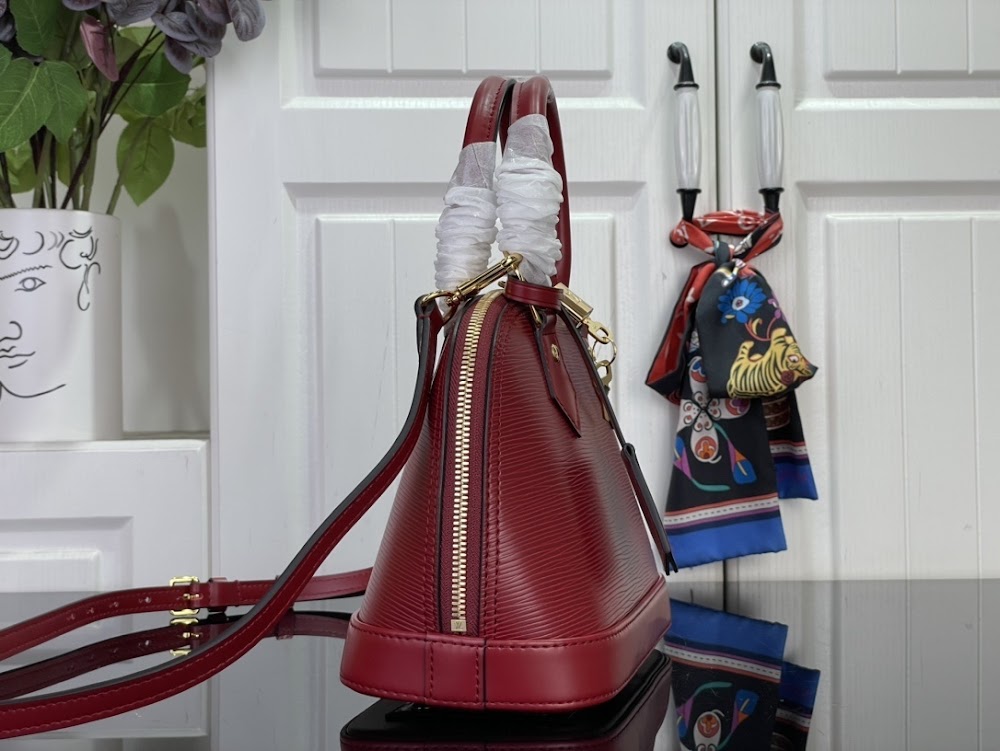 Dragons Bags ln Luxury Bag --97122