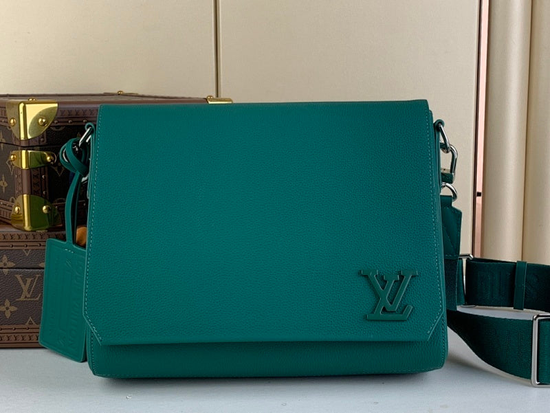Dragons Bags ln Luxury Bag --61703