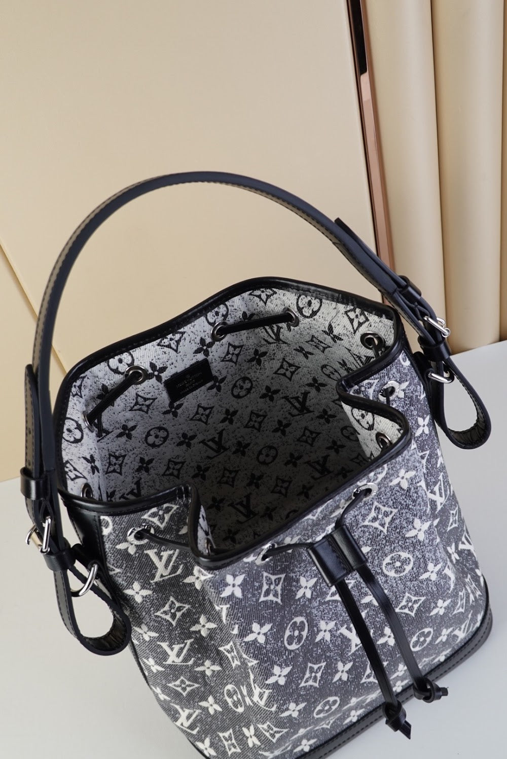 Dragons Bags ln Luxury Bag --67885