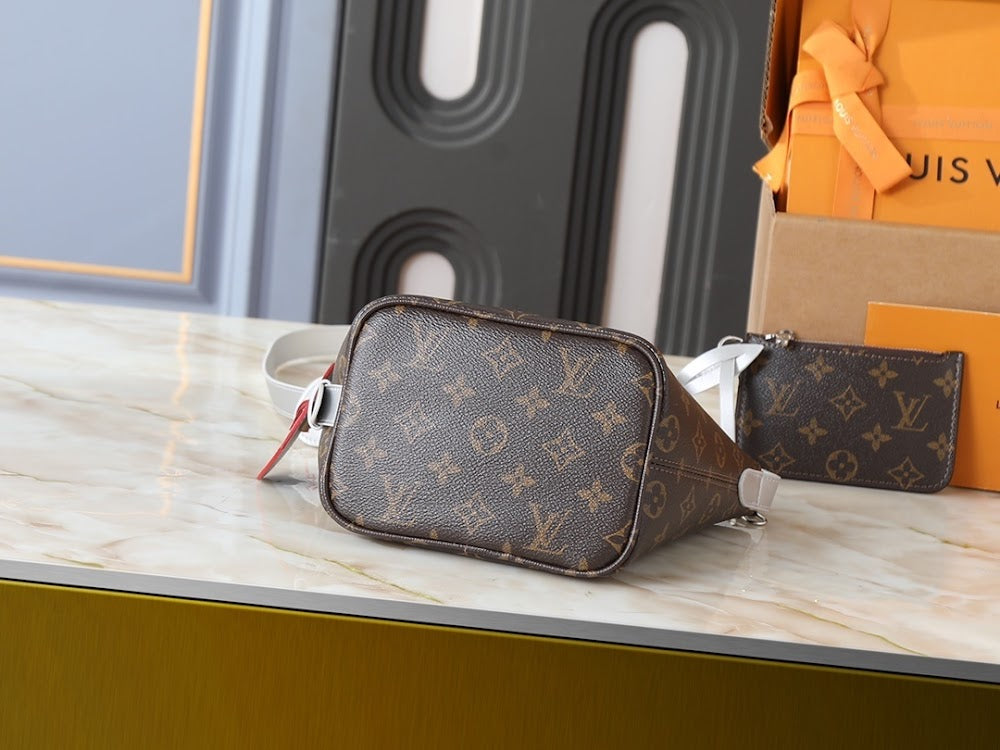 Dragons Bags ln Luxury Bag --77698