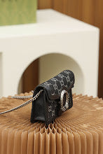 new-luxury-designer-bags-nm8671