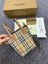 new-luxury-designer-bags-nm5614