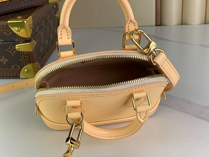 Dragons Bags ln Luxury Bag --68999