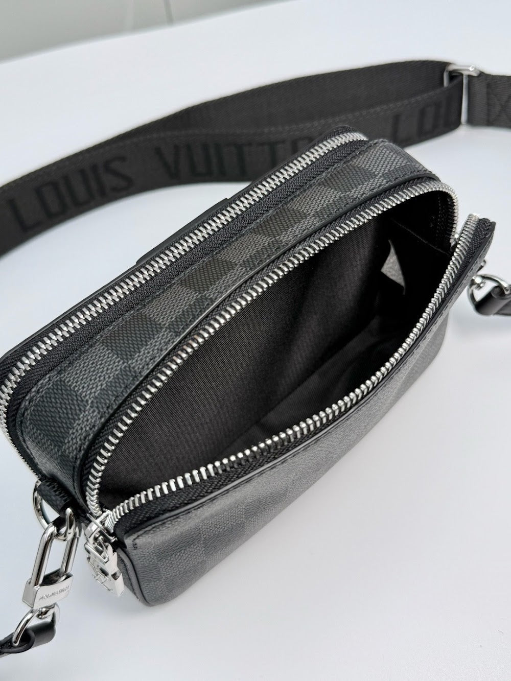 Dragons Bags ln Luxury Bag --71525