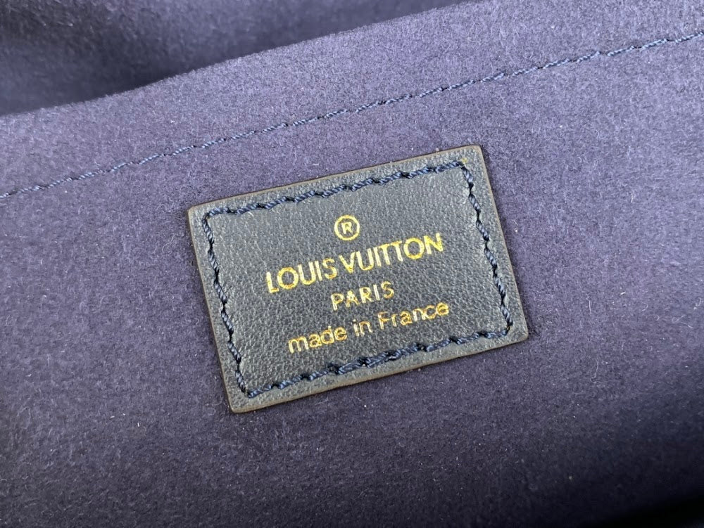 Dragons Bags ln Luxury Bag --68067