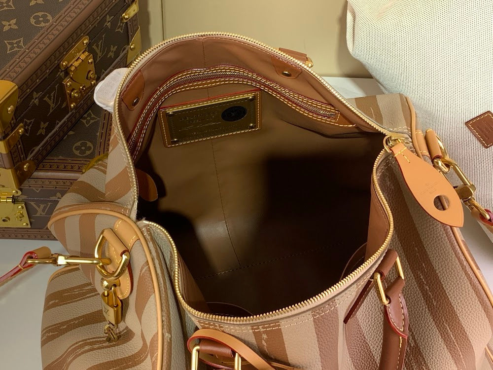 Dragons Bags ln Luxury Bag --69659