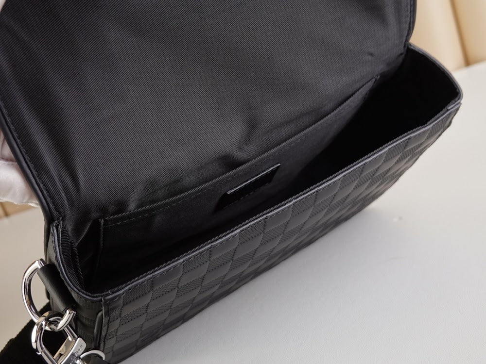 Dragons Bags ln Luxury Bag --67556