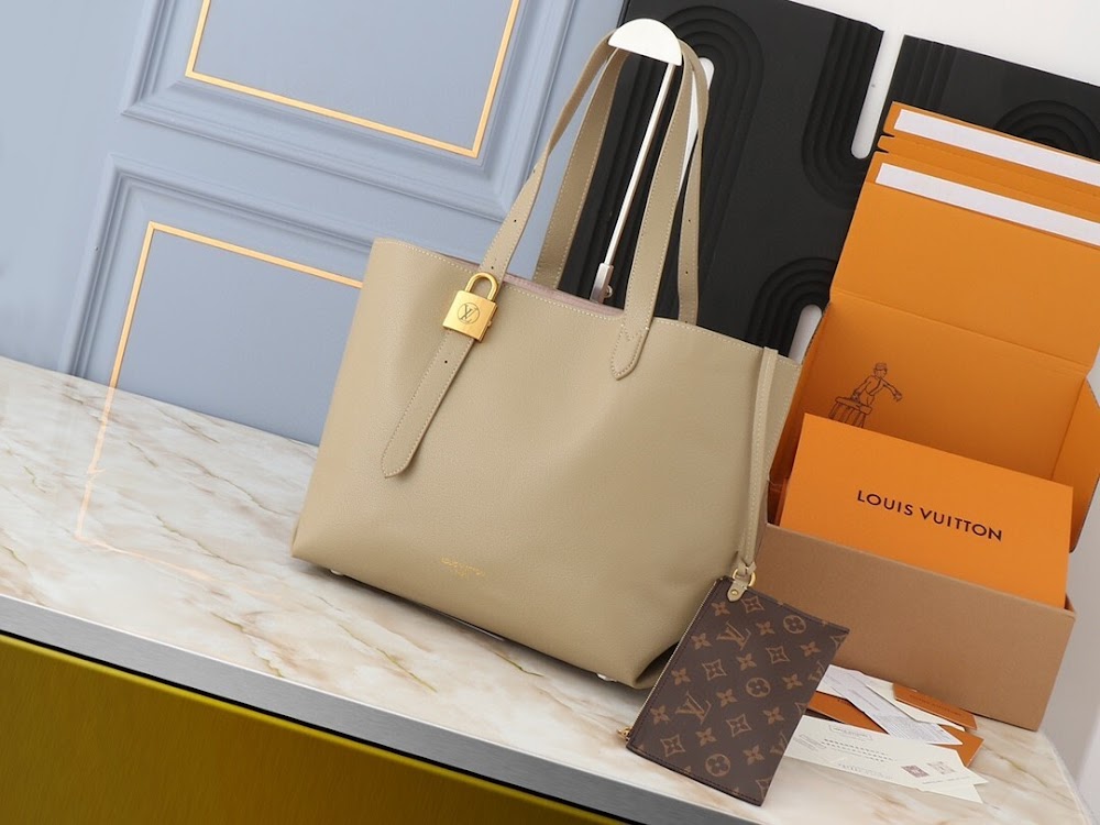 Dragons Bags ln Luxury Bag --76373