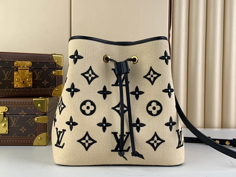 Dragons Bags ln Luxury Bag --61683
