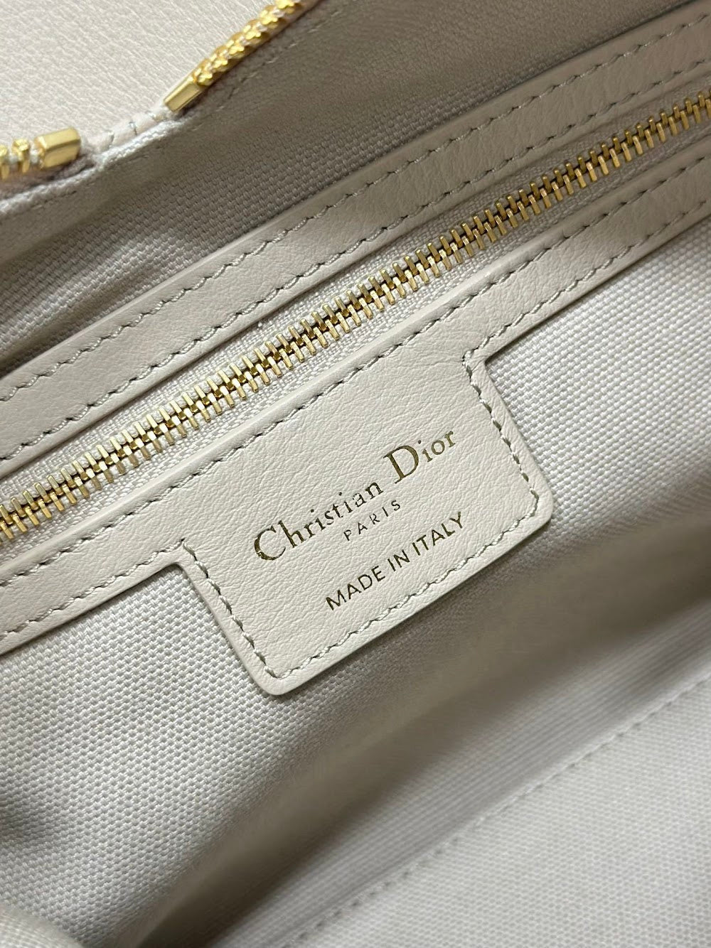 Dragons BagsDiorn Luxury Bag --114544