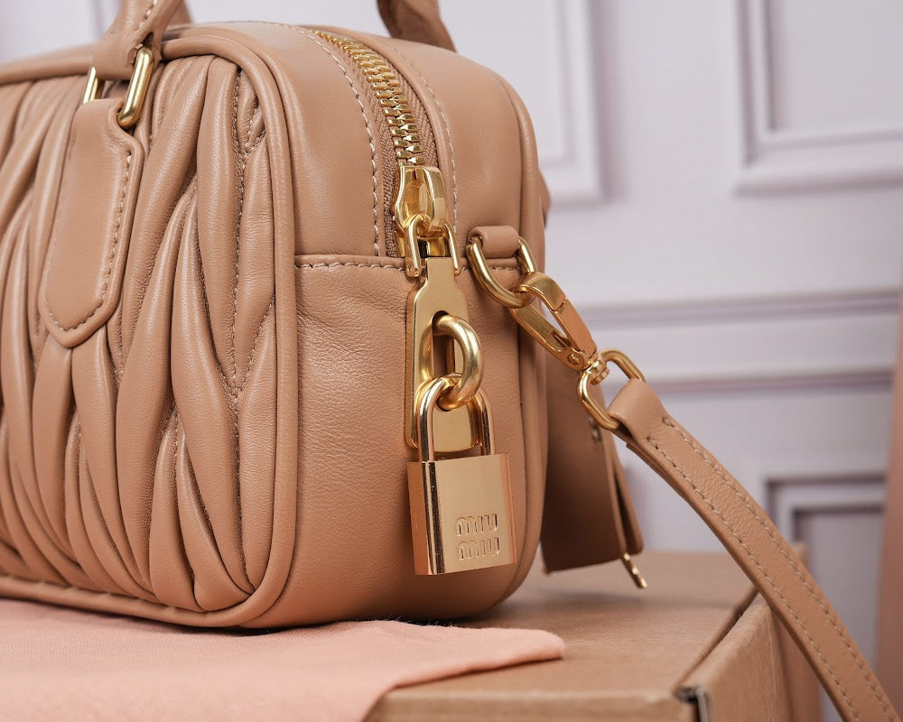 Dragons Bags Miun Miun Luxury Bag --122513