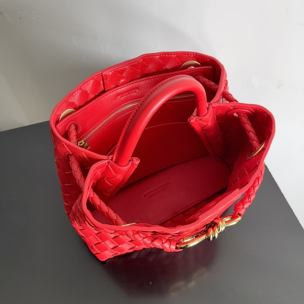 new-luxury-designer-bags-nm10666