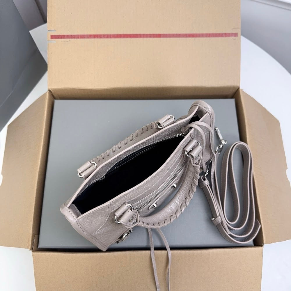 Dragons Bags Balenciaga Luxury Bag --111894
