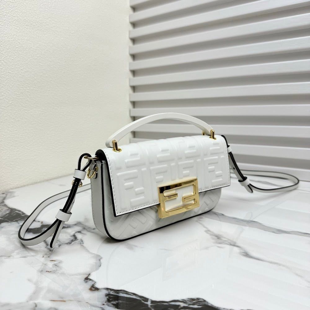 new-luxury-designer-bags-nm15784