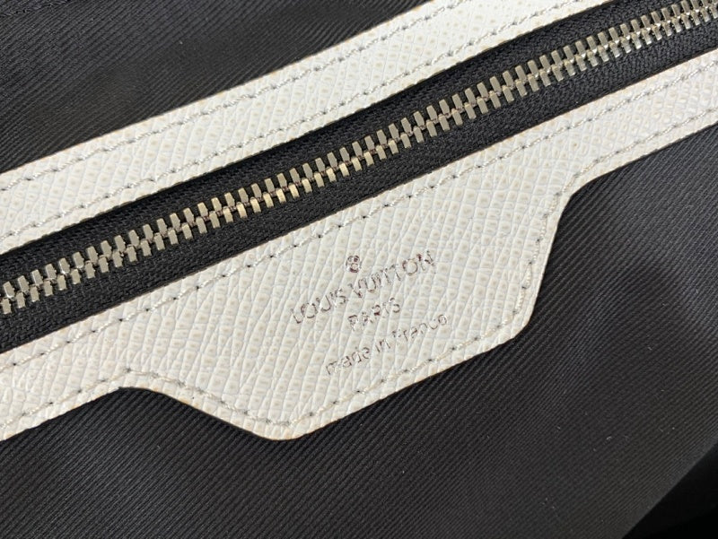 Dragons Bags ln Luxury Bag --61579