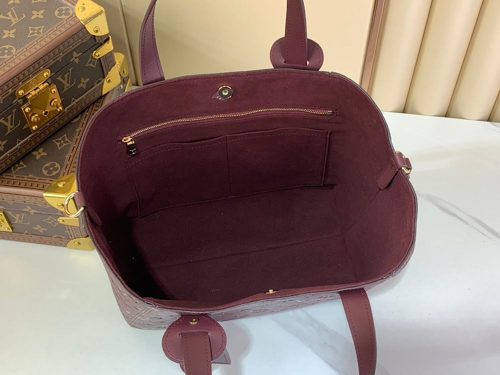Dragons Bags ln Luxury Bag --69784