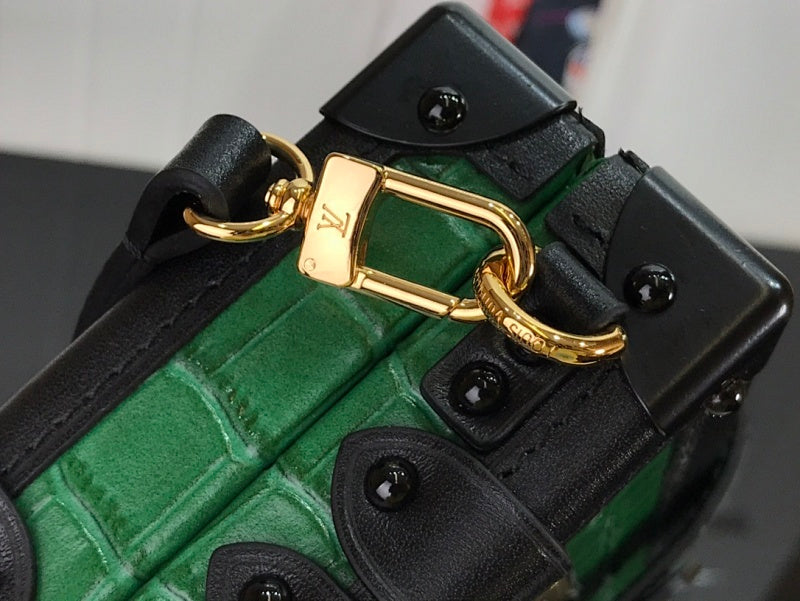Dragons Bags ln Luxury Bag --60024