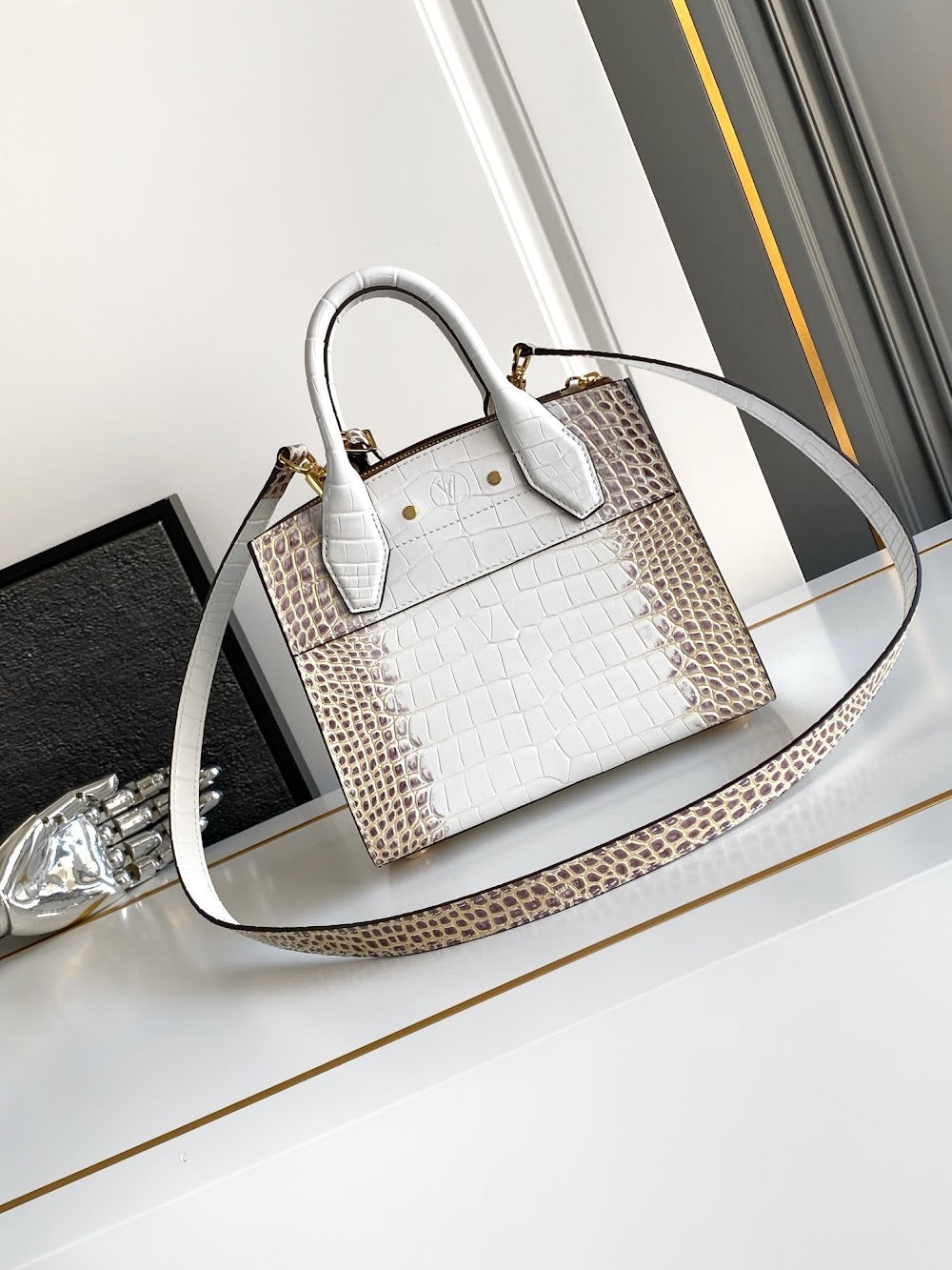 Dragons Bags ln Luxury Bag --96208