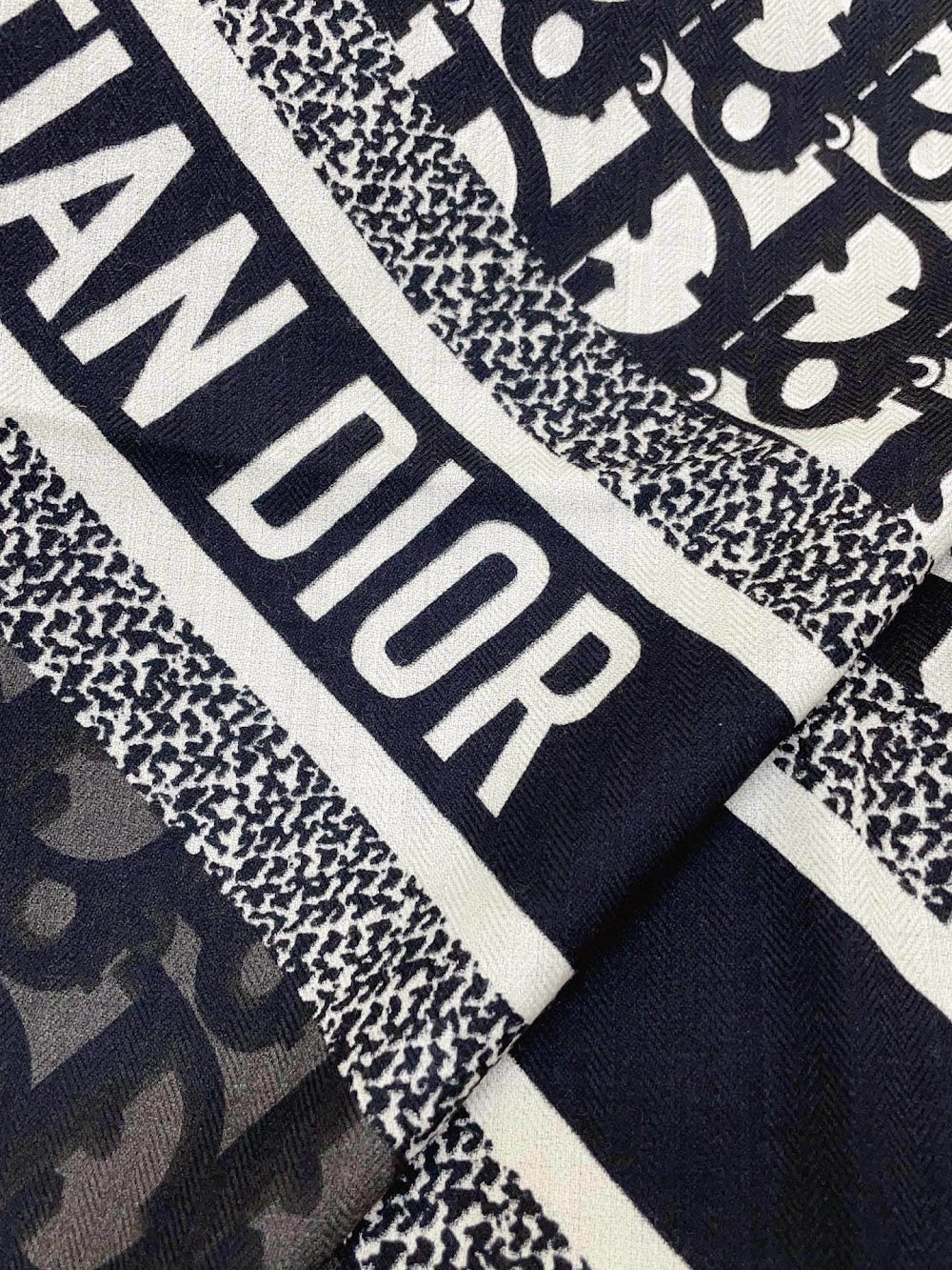 Dragons Bags Premium Designer Scarf --99230