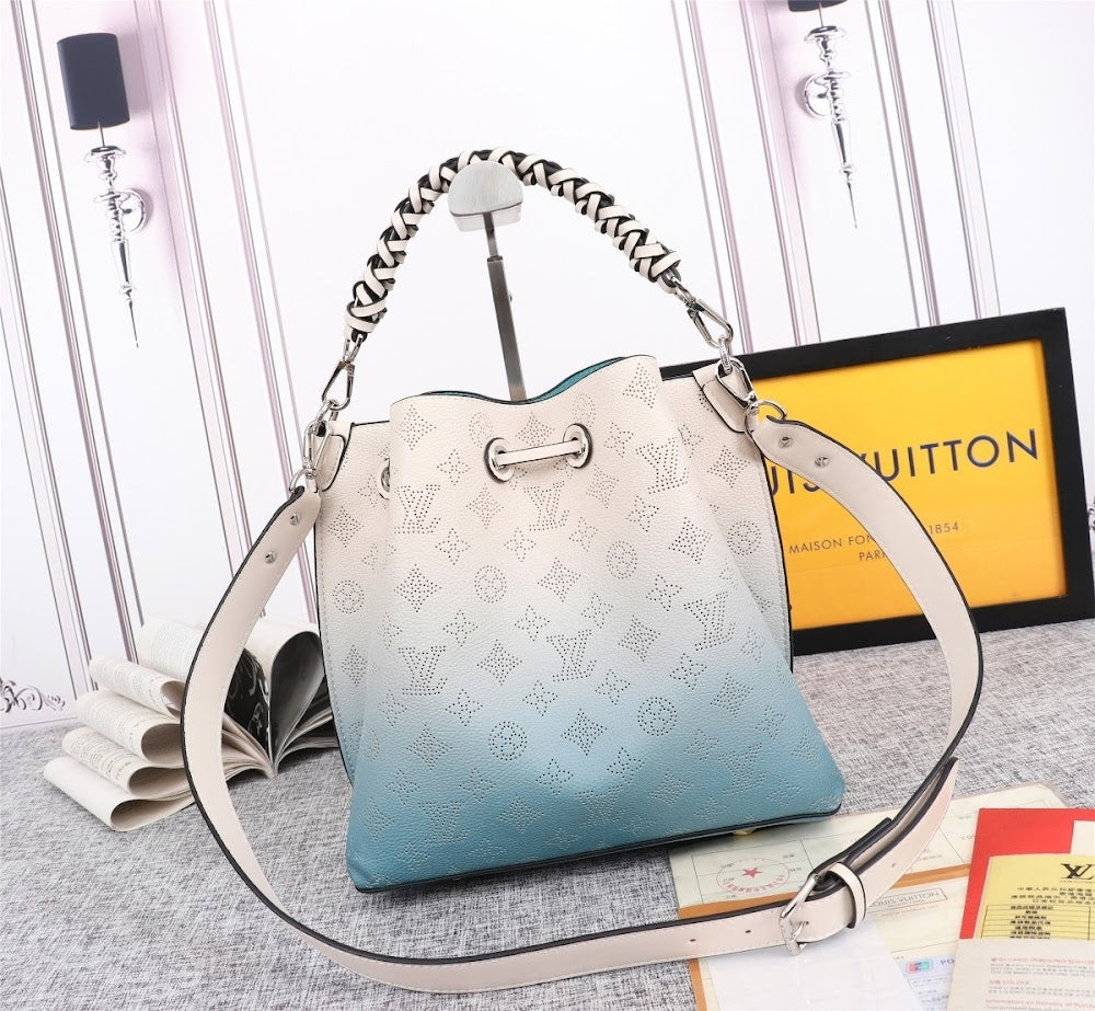 Dragons Bags ln Luxury Bag --78211
