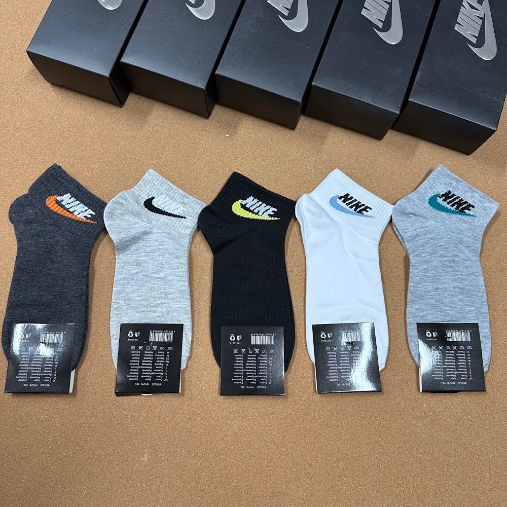Dragons Bags Premium Luxury Socks --98312