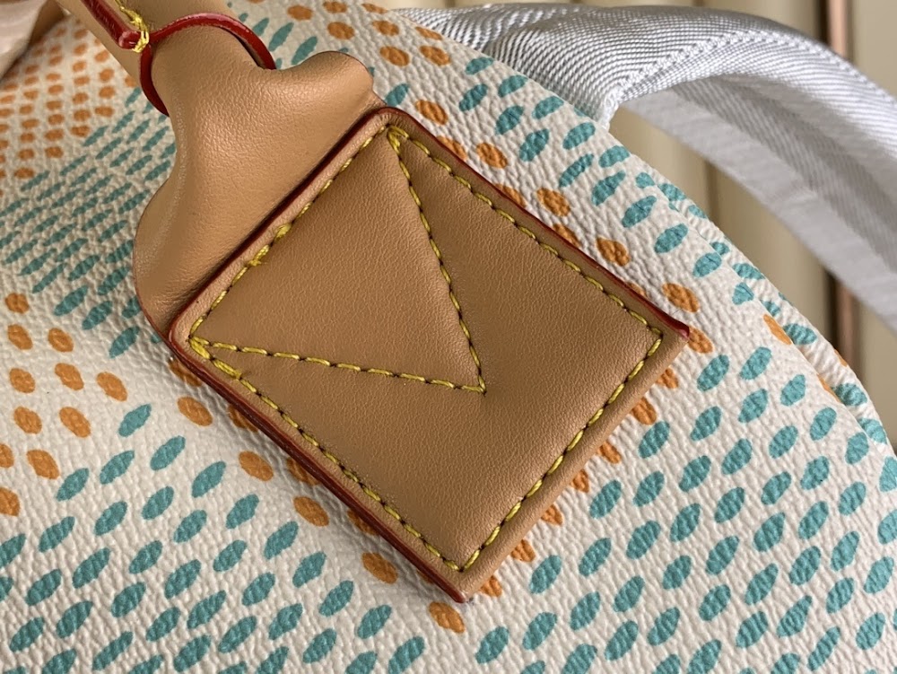 Dragons Bags ln Luxury Bag --68963