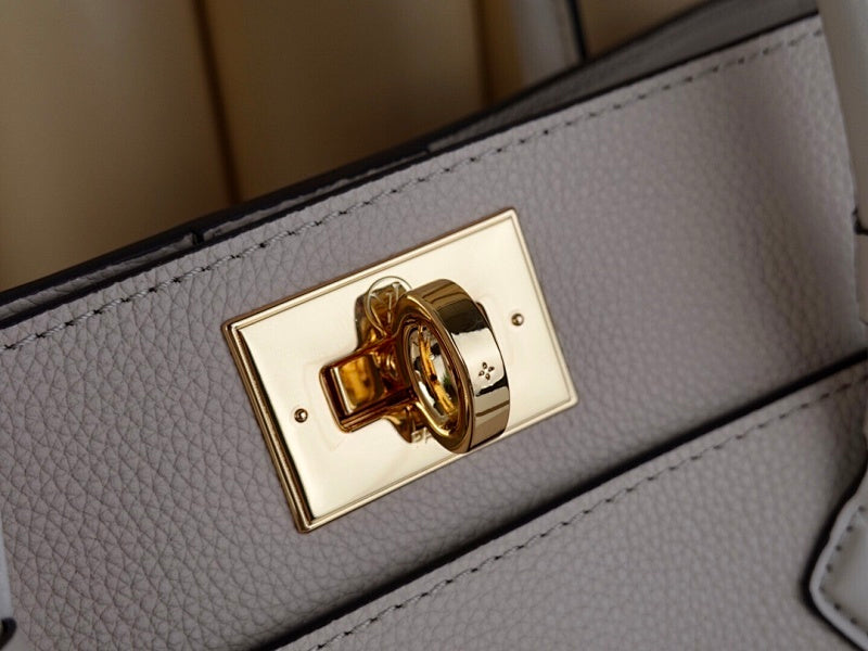 Dragons Bags ln Luxury Bag --66678