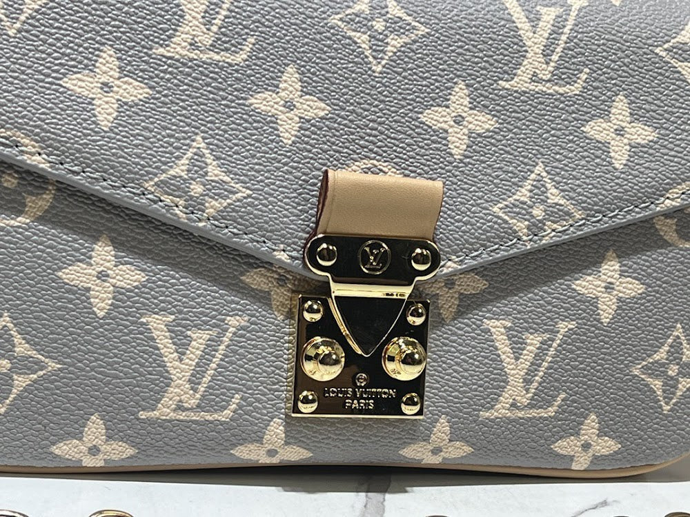 Dragons Bags ln Luxury Bag --76300