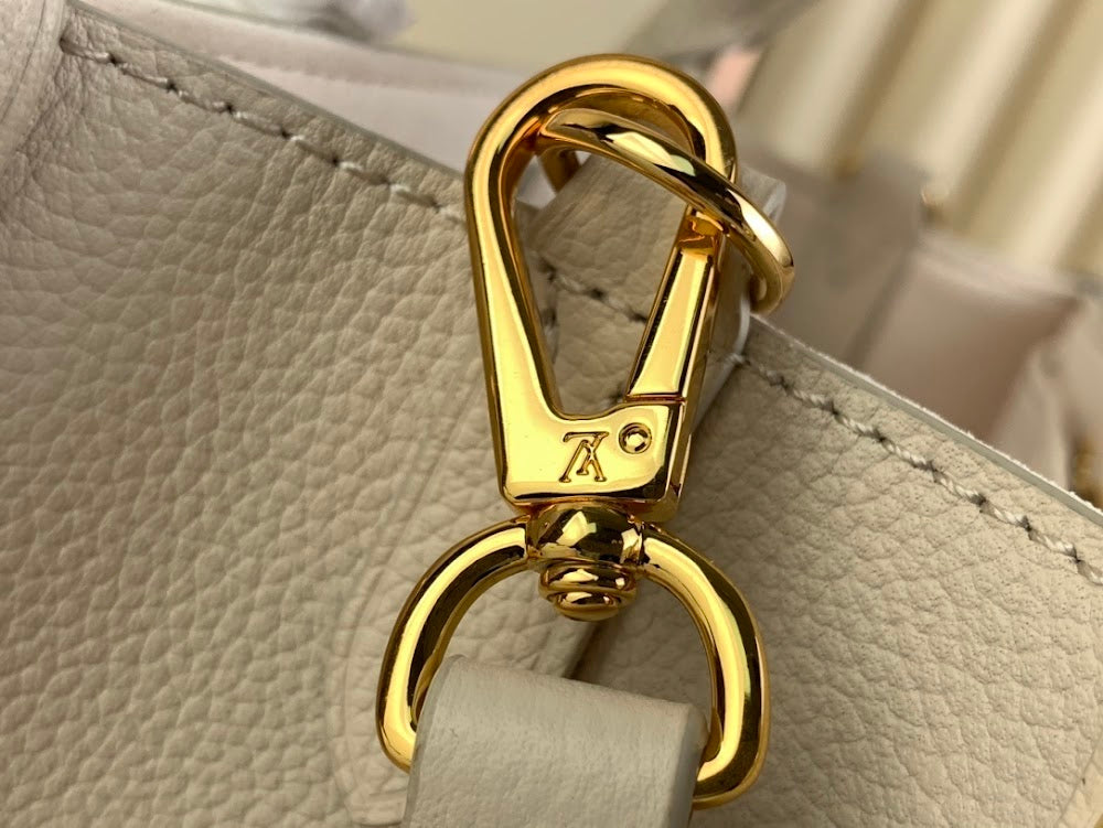 Dragons Bags ln Luxury Bag --68630