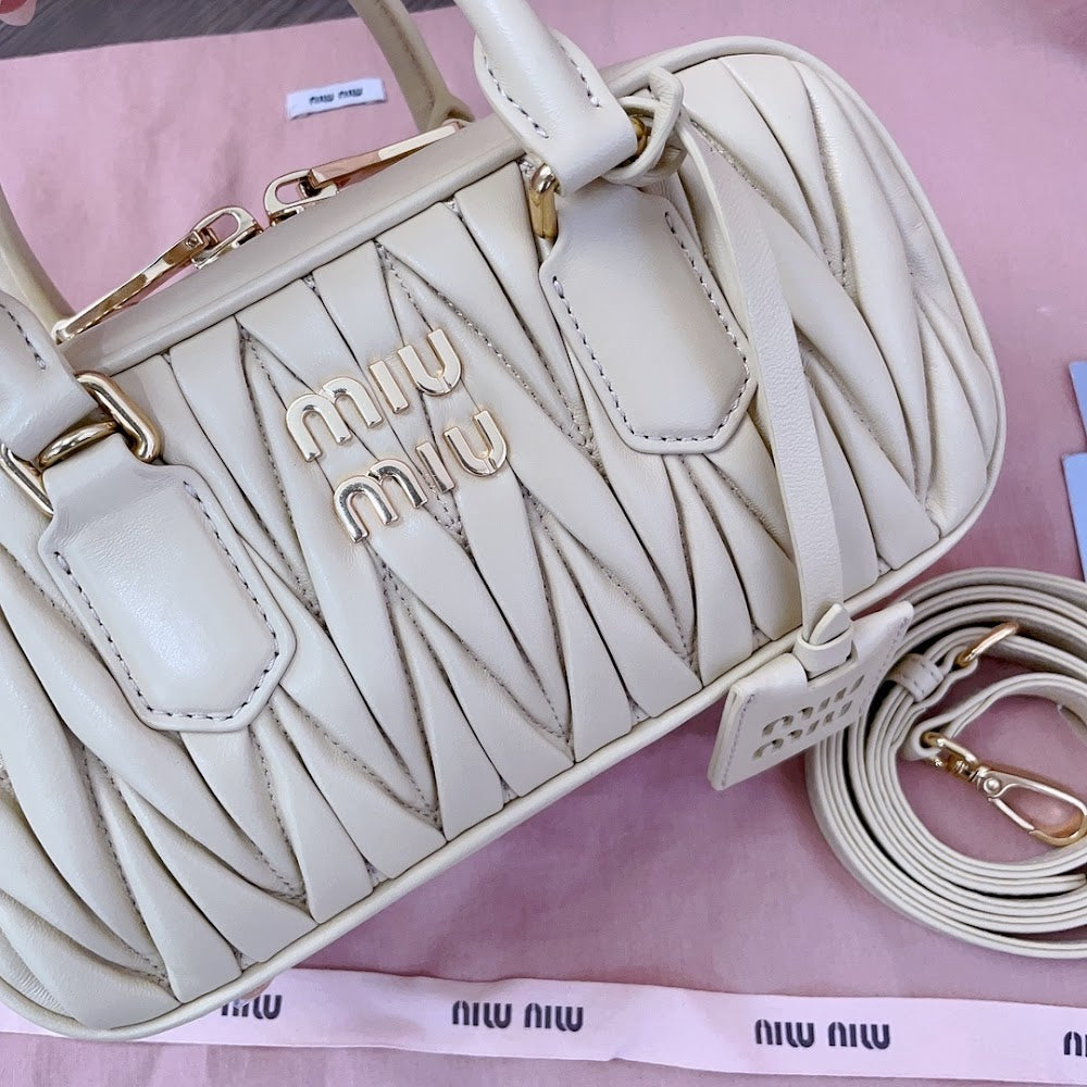 Dragons Bags Miun Miun Luxury Bag --122230