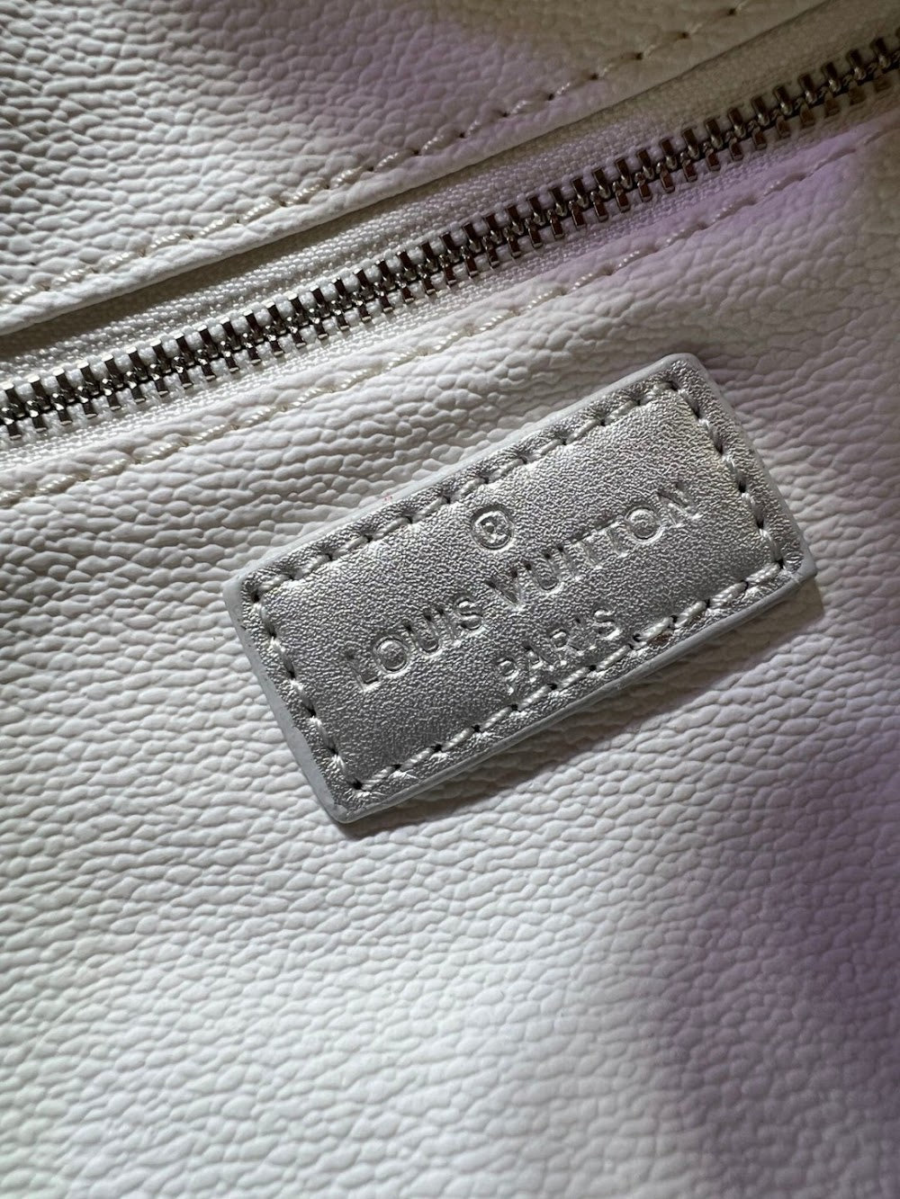 Dragons Bags ln Luxury Bag --76439