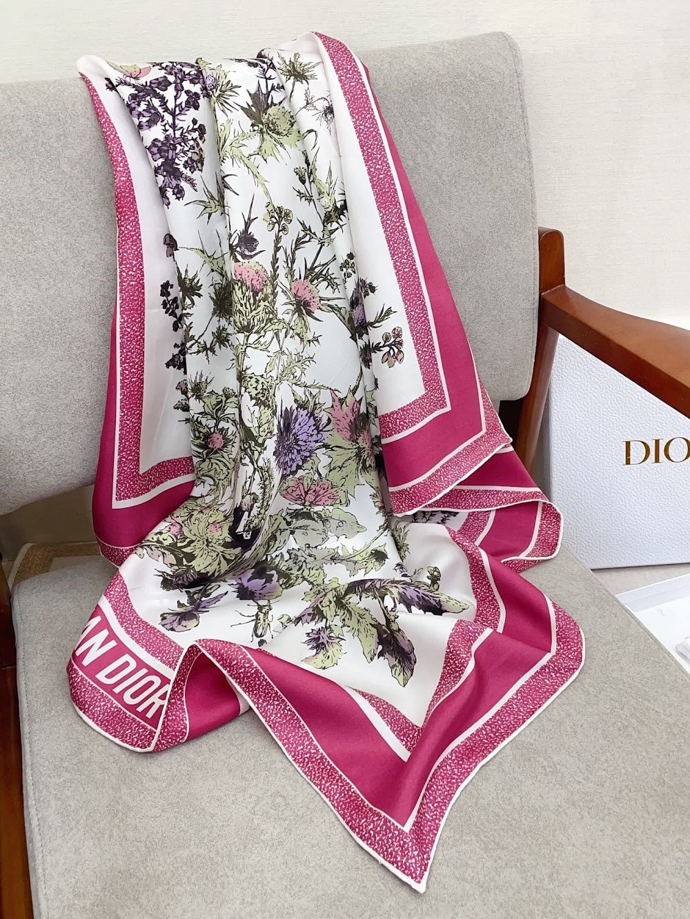 Dragons Bags Premium Designer Scarf --98982