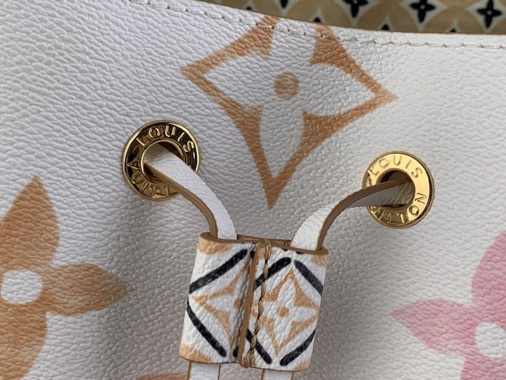 Dragons Bags ln Luxury Bag --61698
