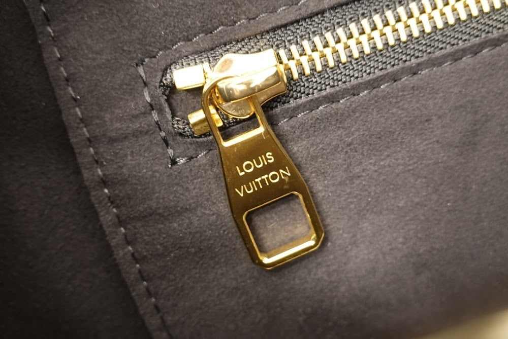 Dragons Bags ln Luxury Bag --60130