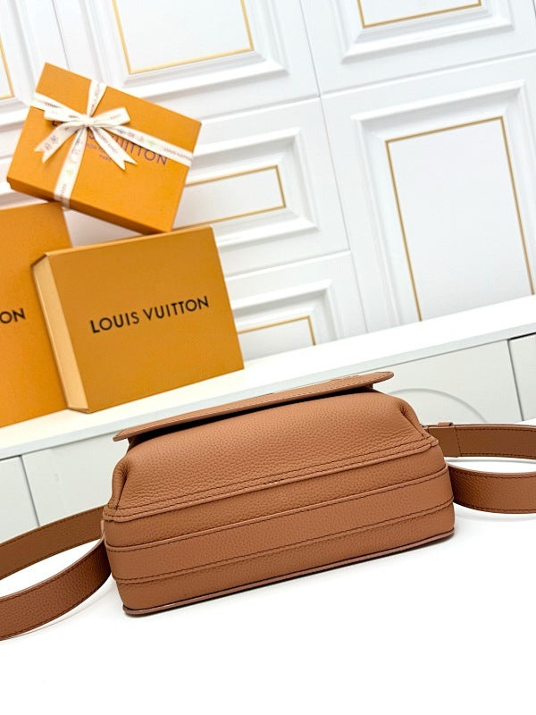 Dragons Bags ln Luxury Bag --71502