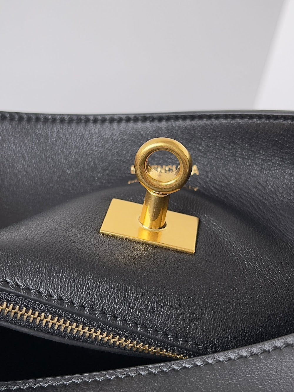 Dragons Bags Balenciaga Luxury Bag --111747