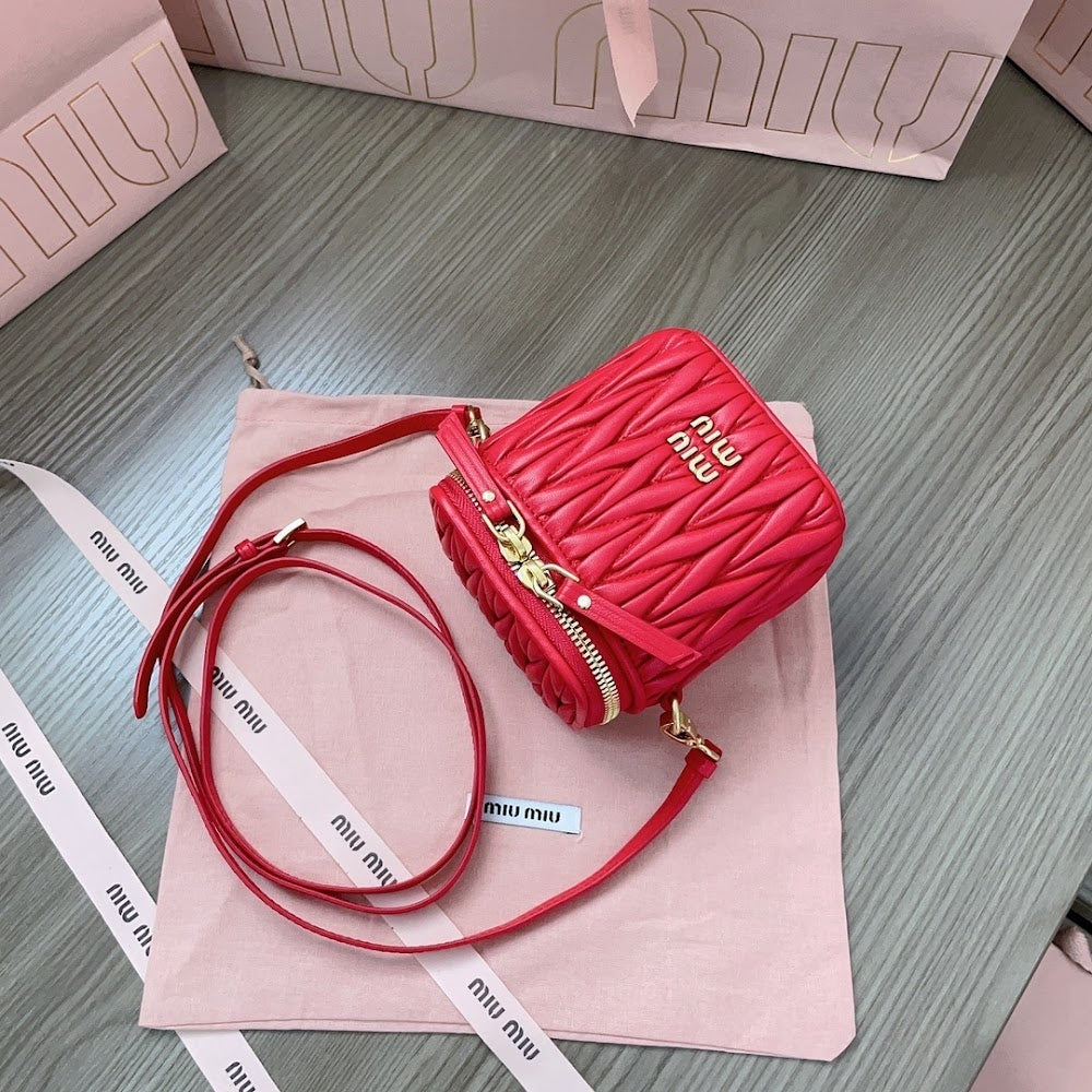 Dragons Bags Miun Miun Luxury Bag --123280