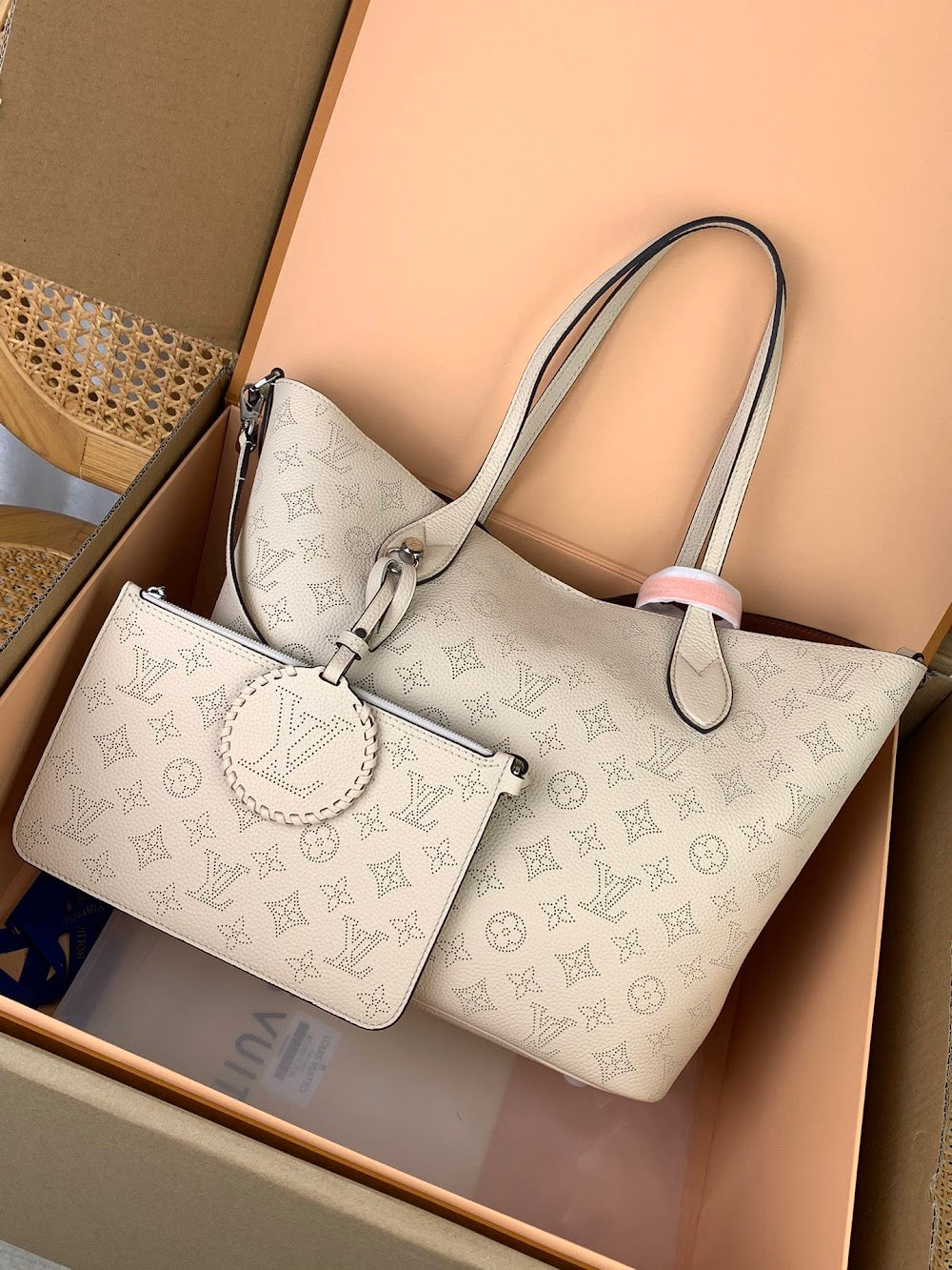 Dragons Bags ln Luxury Bag --61662