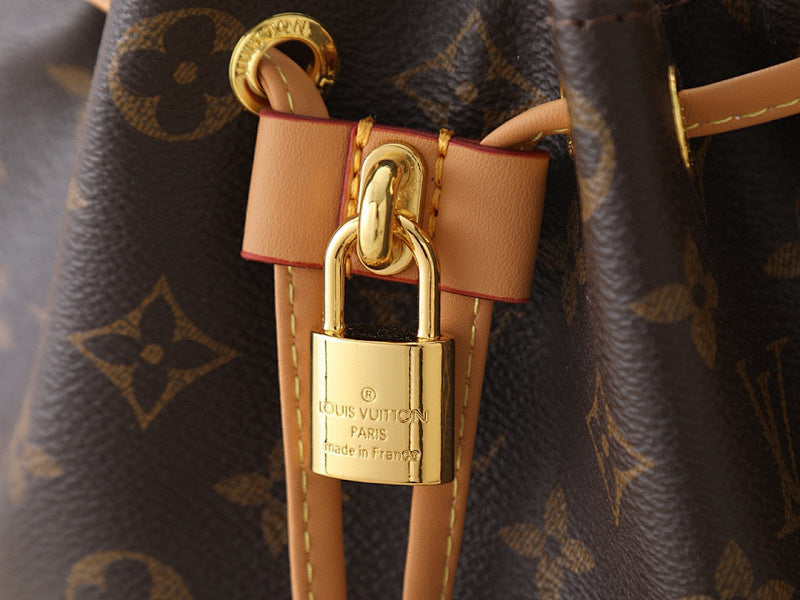 Dragons Bags ln Luxury Bag --81844