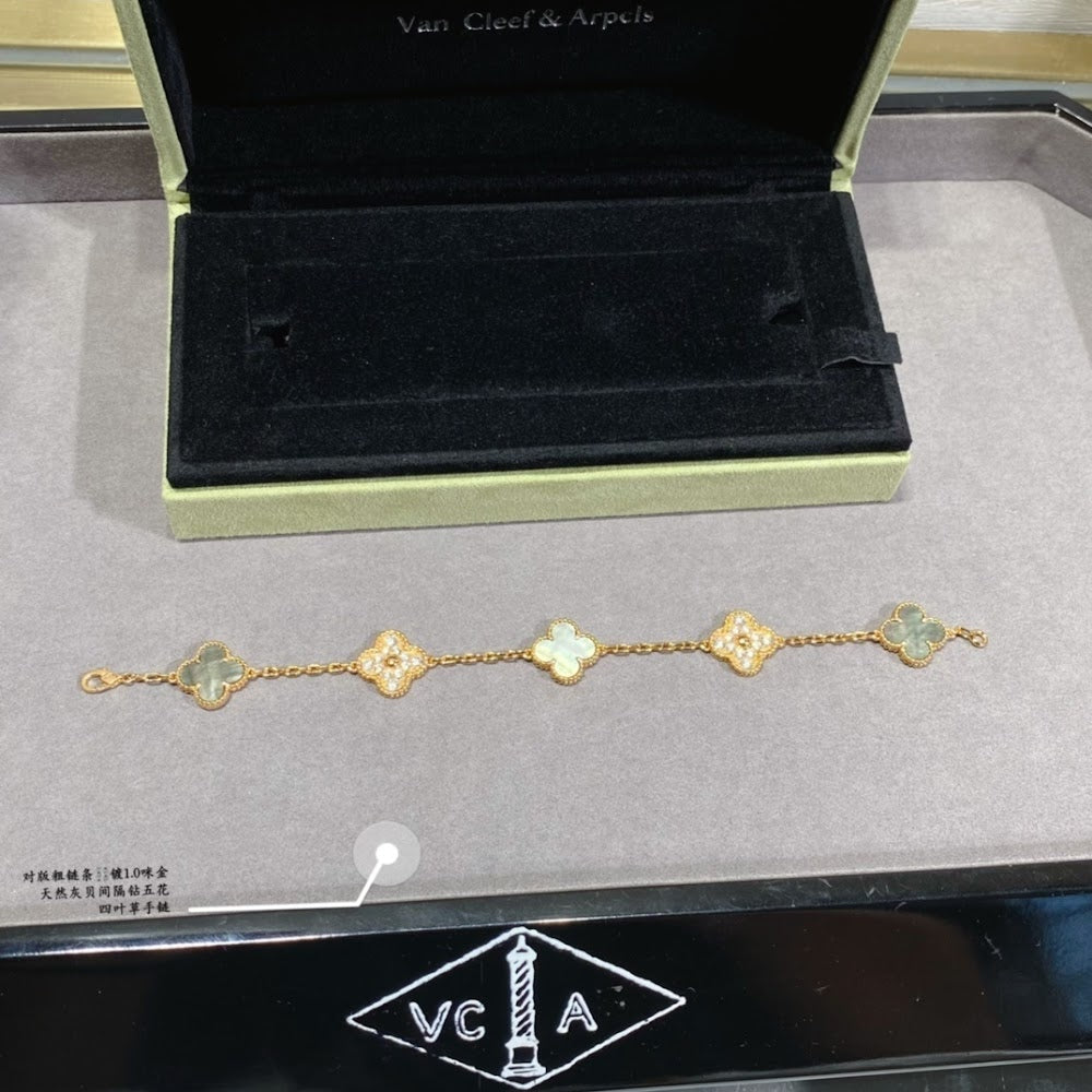 Dragons Bags VCA Luxury Jewelry --51475