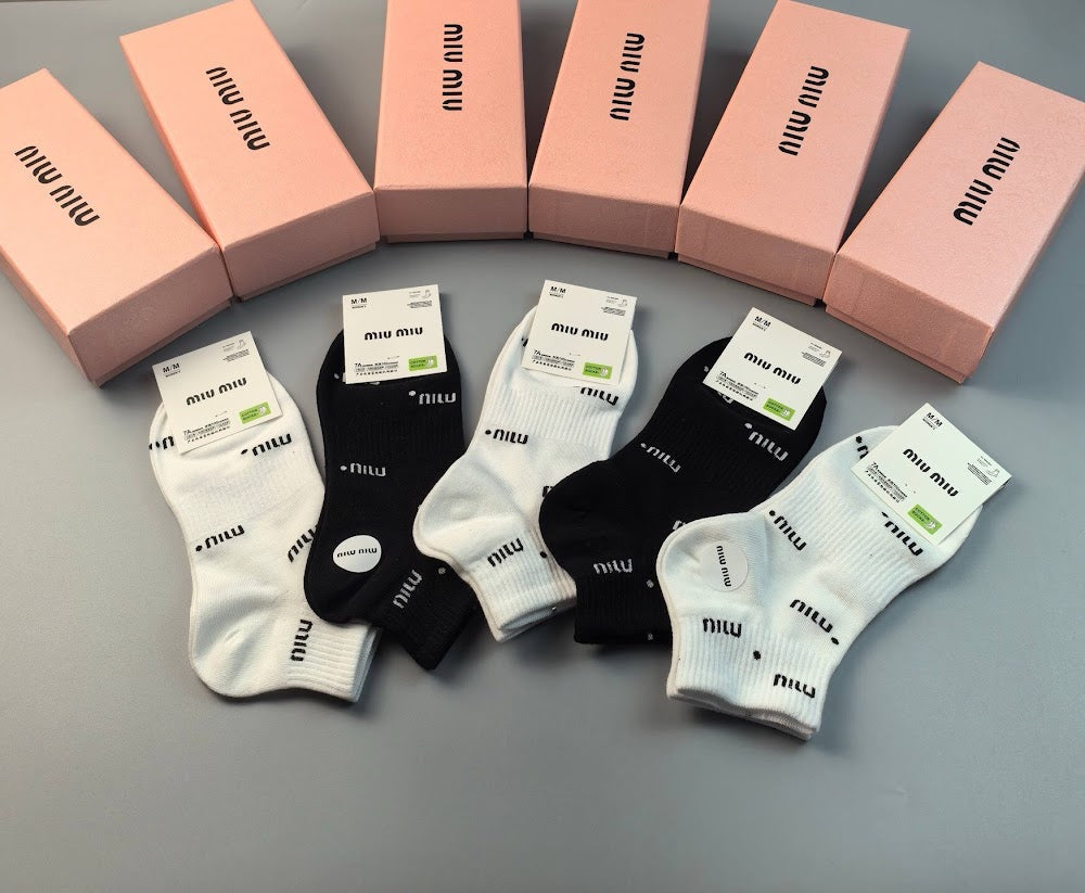 Dragons Bags Premium Luxury Socks --98466