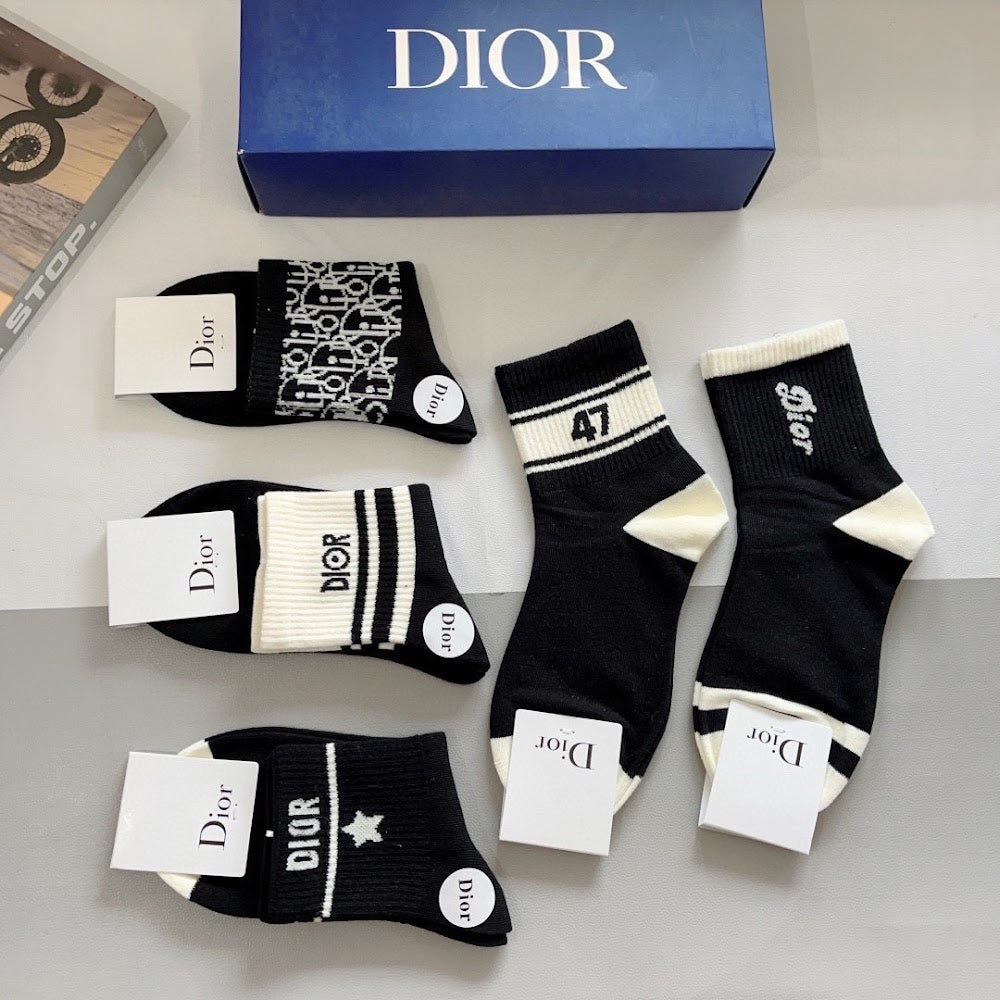 Dragons Bags Premium Luxury Socks --97649