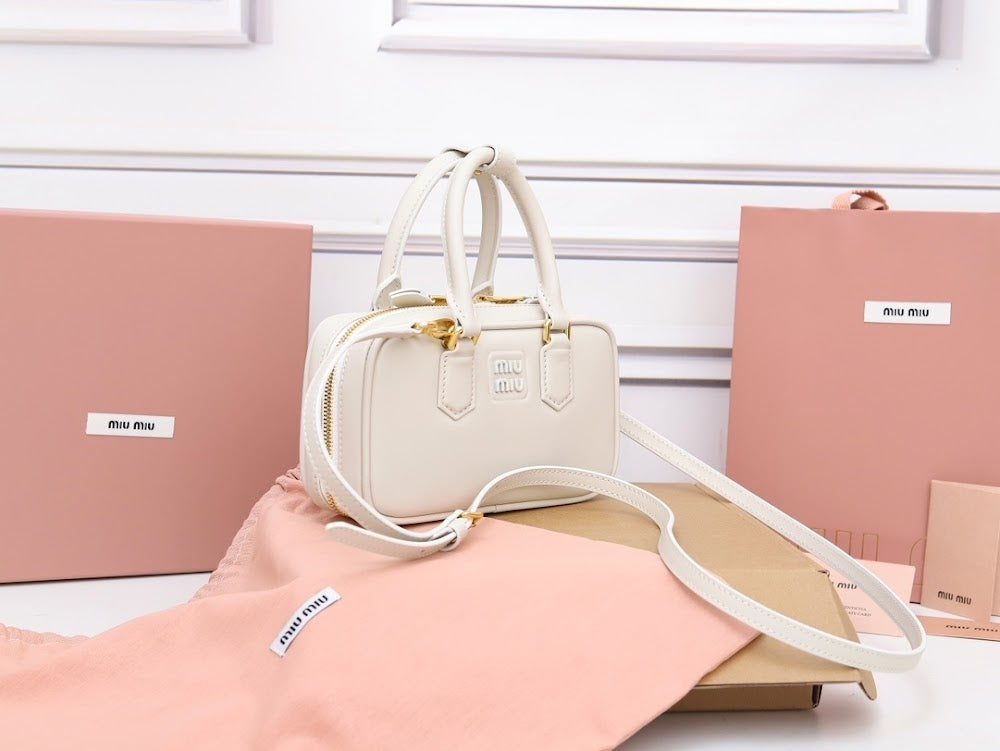 Dragons Bags Miun Miun Luxury Bag --122756